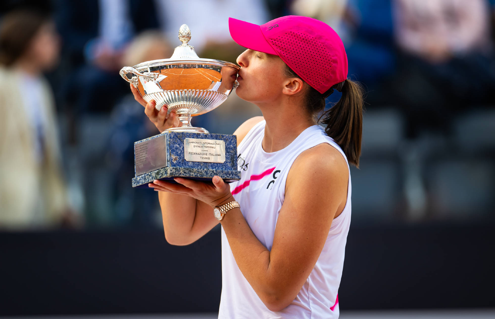 九游体育下载-重磅！清晨摩纳哥备战足总杯萨拉赫在澳大利亚队比赛中状态火爆，科维托娃连续十场比赛得分超过问鼎冠军